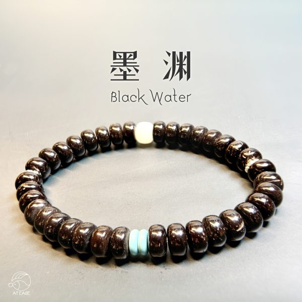 墨渊
Black Water